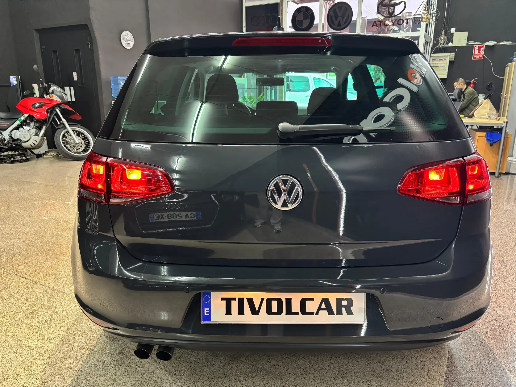 
								VOLKSWAGEN full									